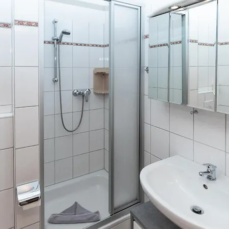 Haus Sonneck, App 1 Apartment Duhnen